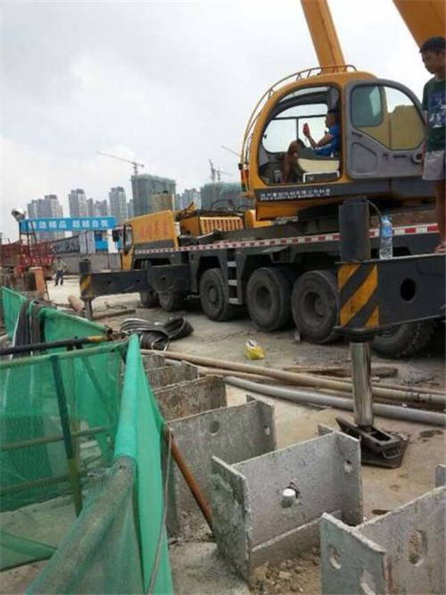 河津市随车吊与随车起重运输车有什么区别?