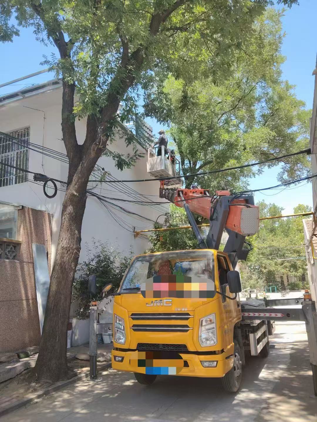 河津市高空作业车能吊装重物吗？最大承载多少公斤？