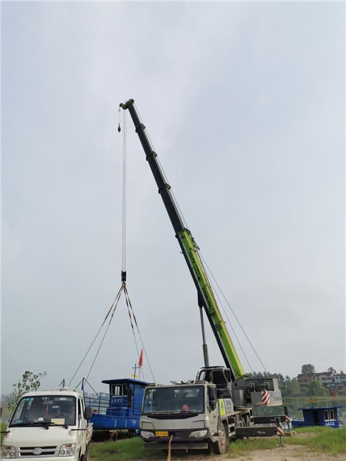 河津市桥梁建设吊装案例