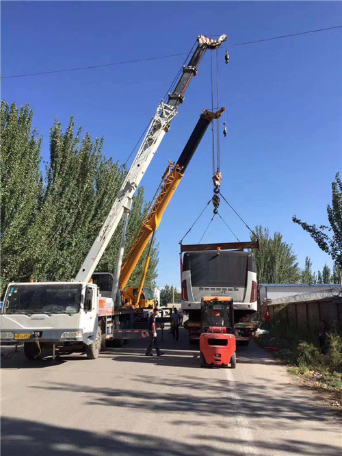 河津市港口集装箱搬运案例